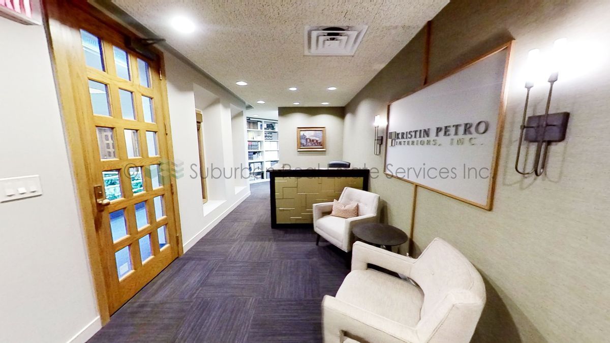 The Butterfield Exchange: 340 W Butterfield Rd, Elmhurst, IL 60126